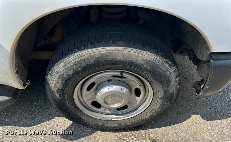 image for item EG0503 2011 Ford F250 Super Duty SuperCab pickup truck