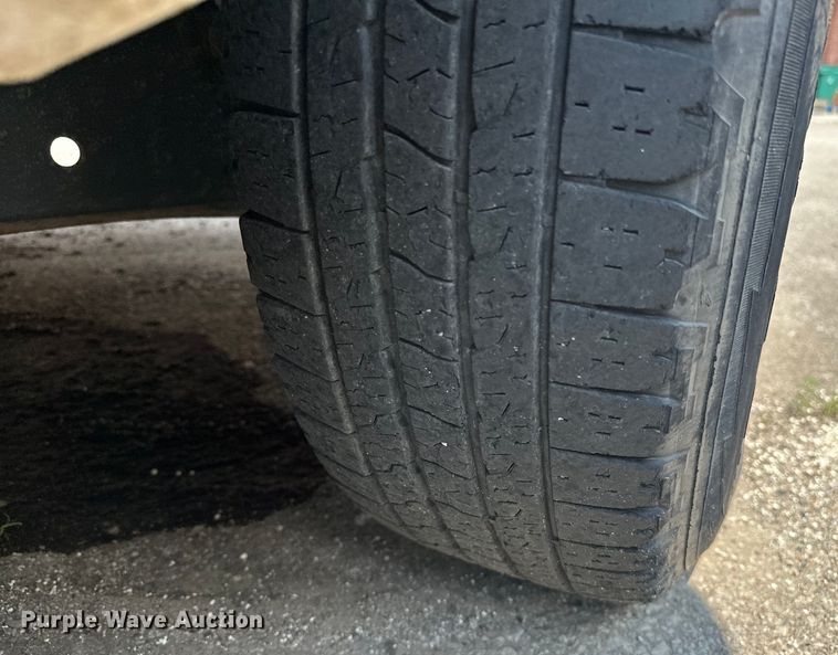 image for item EG0503 2011 Ford F250 Super Duty SuperCab pickup truck