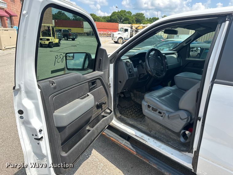 image for item EG0504 2013 Ford F150 SuperCab pickup truck