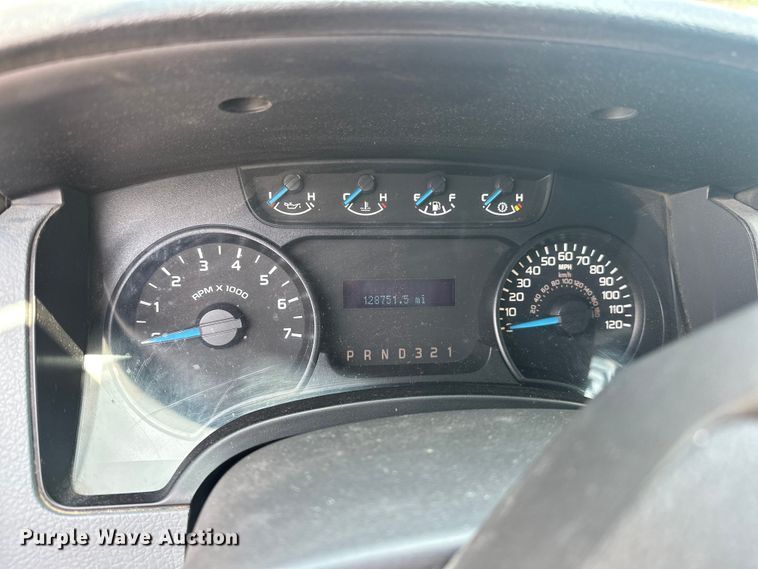 image for item EG0504 2013 Ford F150 SuperCab pickup truck