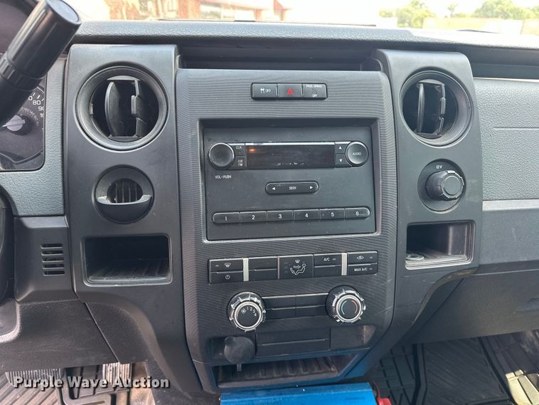 image for item EG0504 2013 Ford F150 SuperCab pickup truck