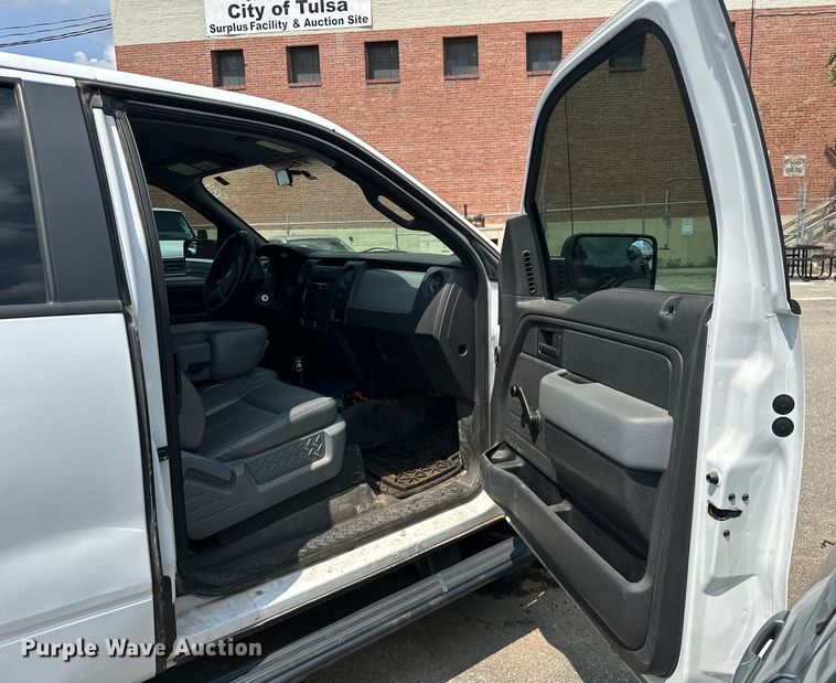 image for item EG0504 2013 Ford F150 SuperCab pickup truck