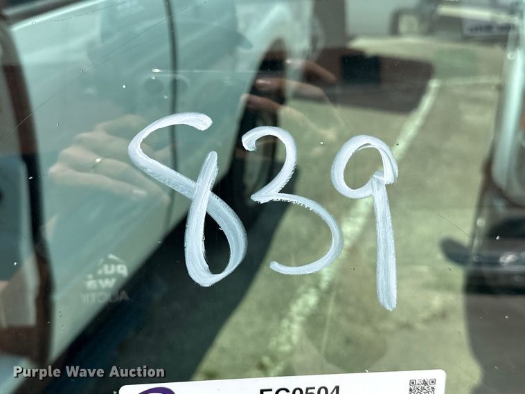 image for item EG0504 2013 Ford F150 SuperCab pickup truck