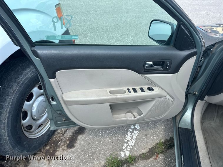image for item EG0505 2008 Ford Fusion 