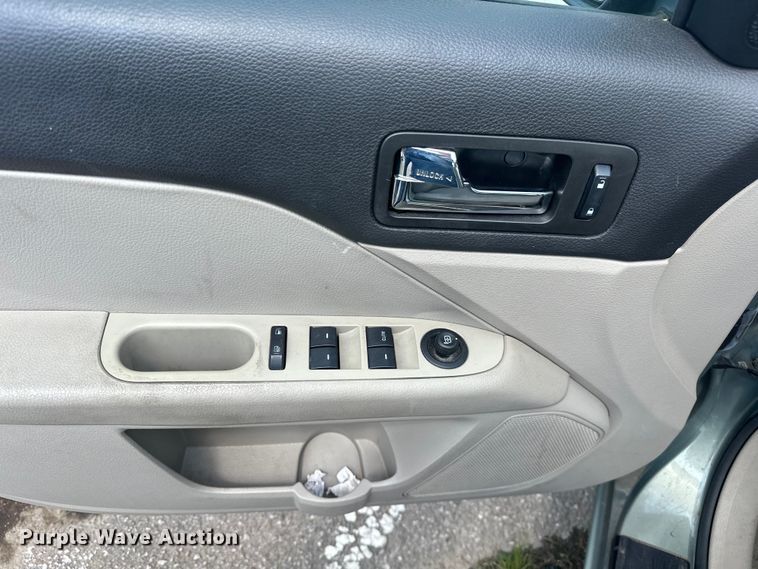 image for item EG0505 2008 Ford Fusion 