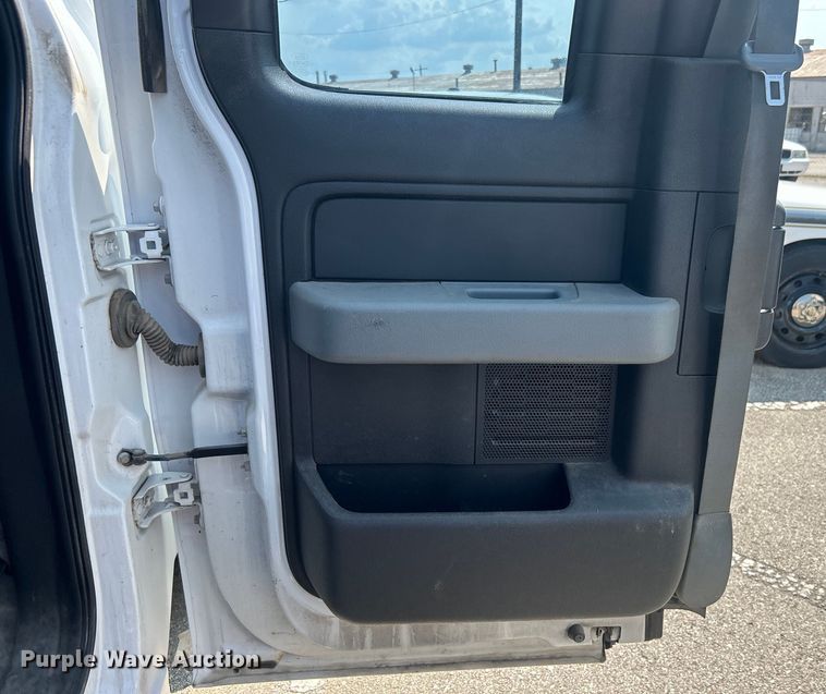 image for item EG0510 2013 Ford F150 SuperCab pickup truck