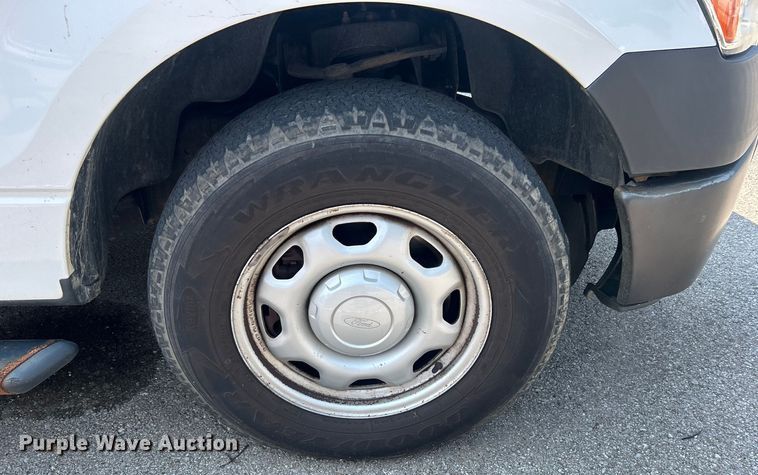 image for item EG0510 2013 Ford F150 SuperCab pickup truck