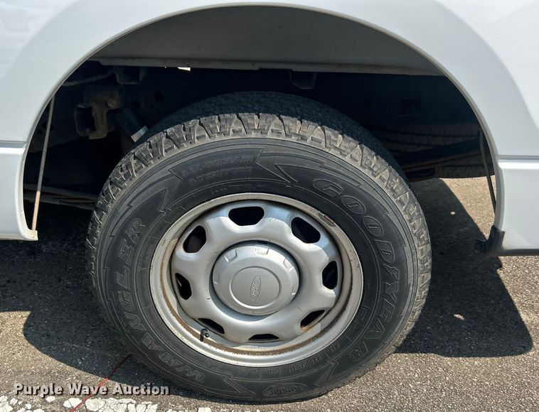 image for item EG0510 2013 Ford F150 SuperCab pickup truck