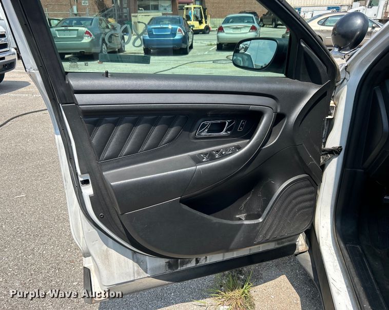 image for item EG0519 2013 Ford Taurus Police Interceptor 