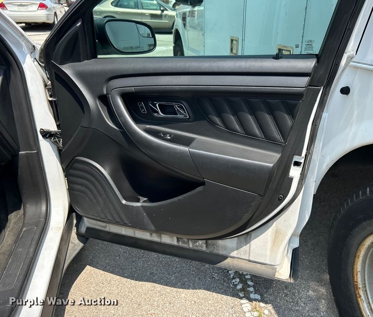 image for item EG0519 2013 Ford Taurus Police Interceptor 