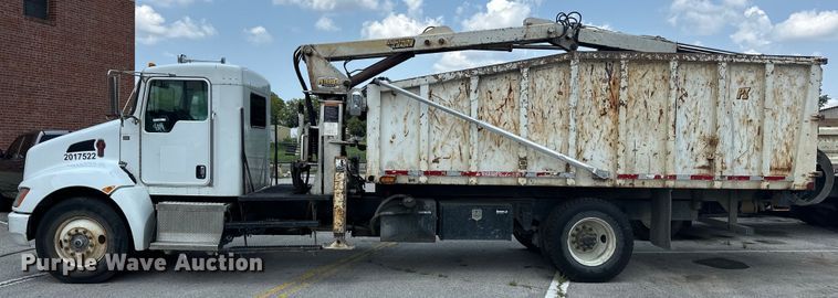 image for item EG0522 2017 Kenworth T370 grapple crane truck