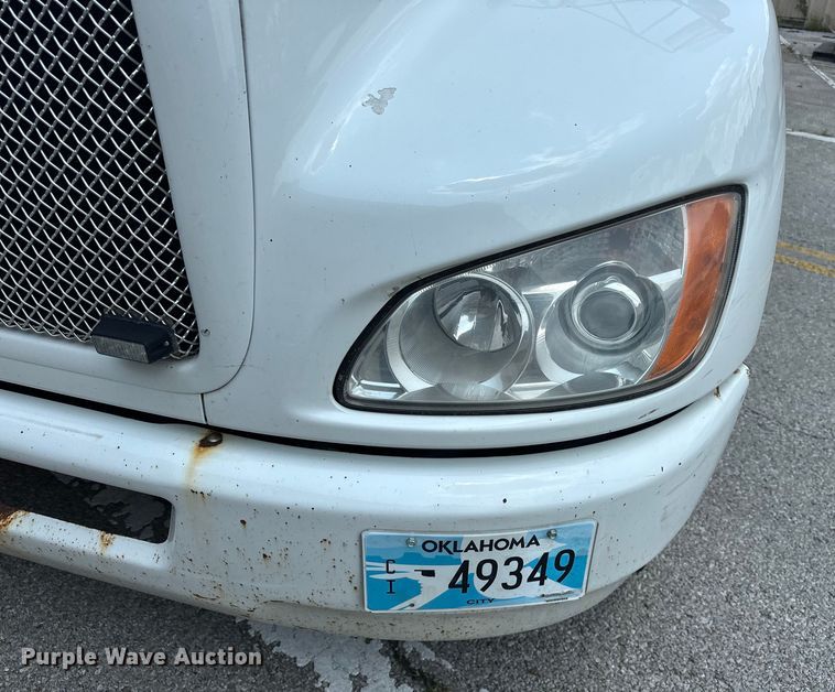 image for item EG0522 2017 Kenworth T370 grapple crane truck