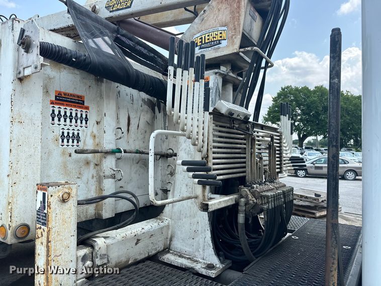 image for item EG0522 2017 Kenworth T370 grapple crane truck