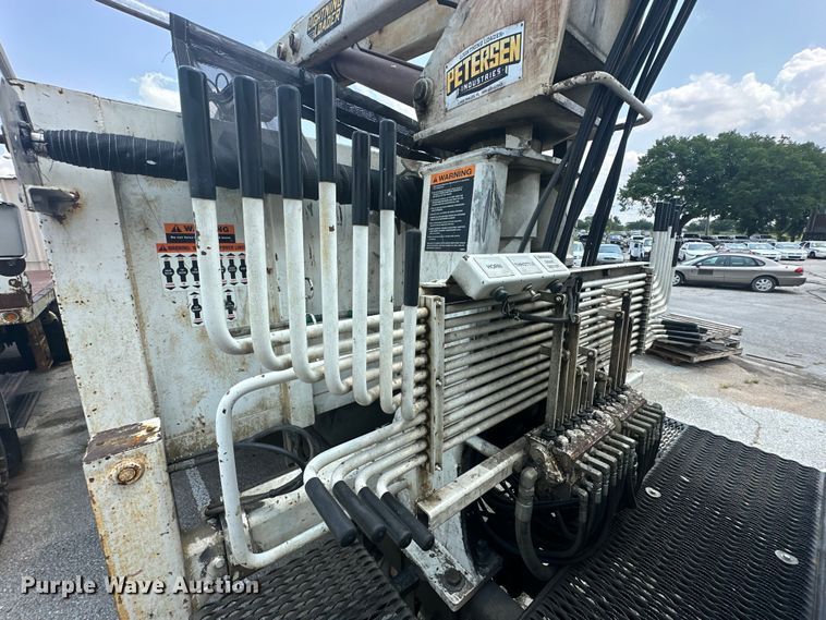 image for item EG0522 2017 Kenworth T370 grapple crane truck