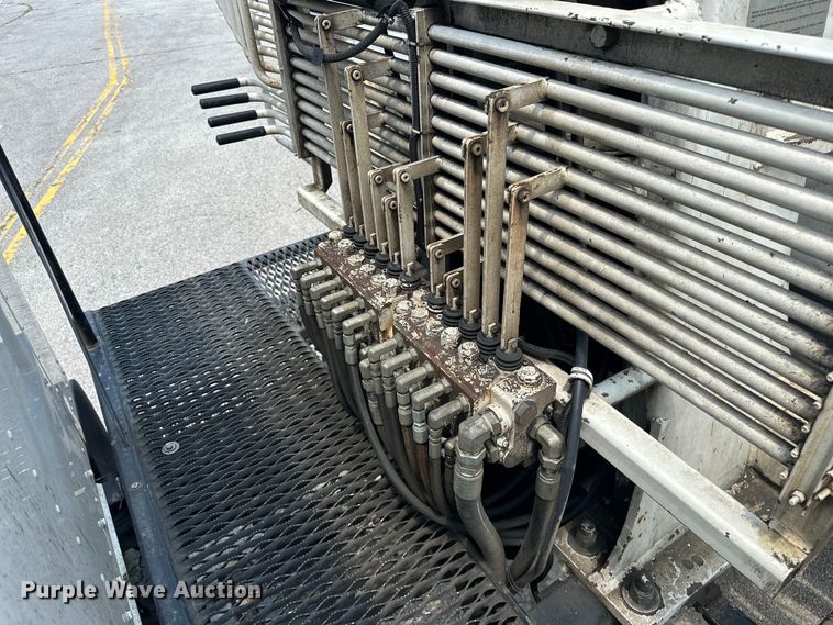 image for item EG0522 2017 Kenworth T370 grapple crane truck