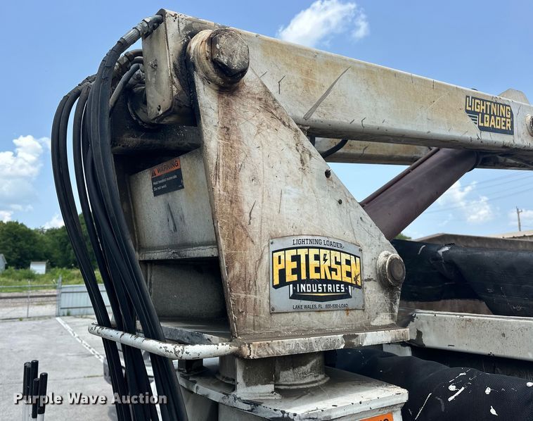 image for item EG0522 2017 Kenworth T370 grapple crane truck