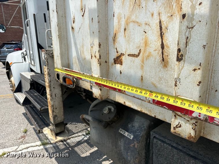 image for item EG0522 2017 Kenworth T370 grapple crane truck