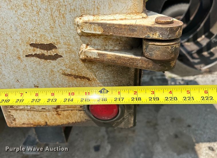 image for item EG0522 2017 Kenworth T370 grapple crane truck