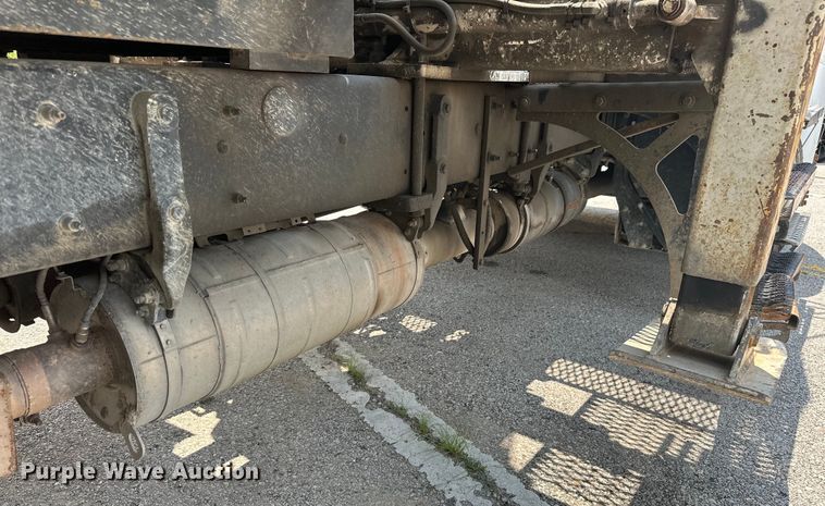 image for item EG0522 2017 Kenworth T370 grapple crane truck