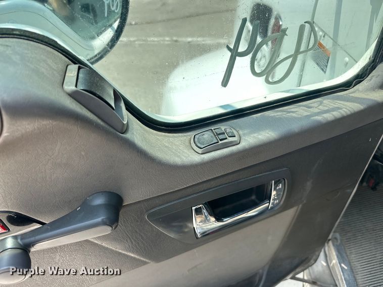 image for item EG0522 2017 Kenworth T370 grapple crane truck