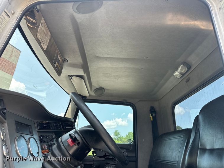 image for item EG0522 2017 Kenworth T370 grapple crane truck