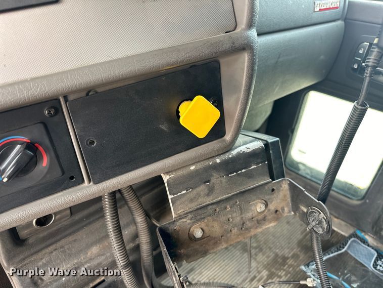 image for item EG0522 2017 Kenworth T370 grapple crane truck