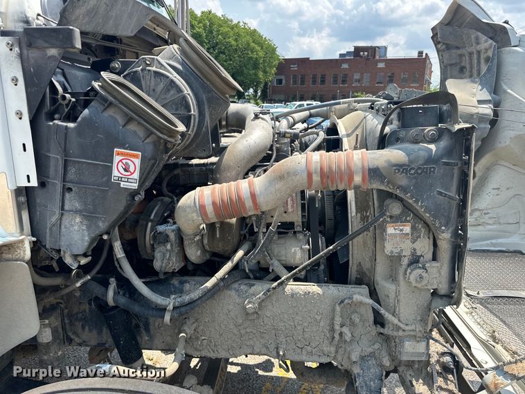 image for item EG0522 2017 Kenworth T370 grapple crane truck