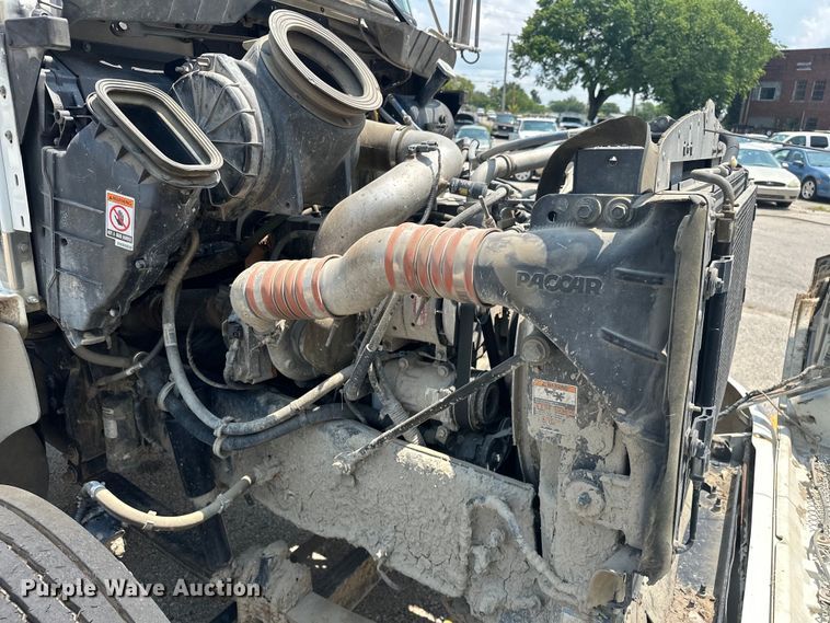 image for item EG0522 2017 Kenworth T370 grapple crane truck