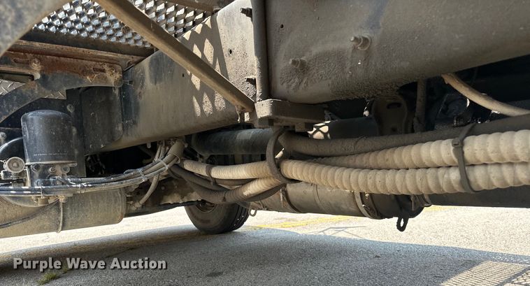 image for item EG0522 2017 Kenworth T370 grapple crane truck