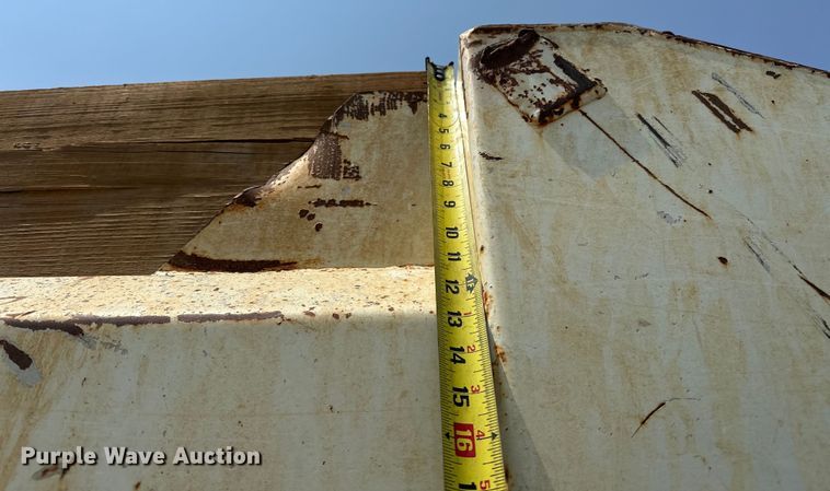 image for item EG0523 2011 International 7400 dump truck