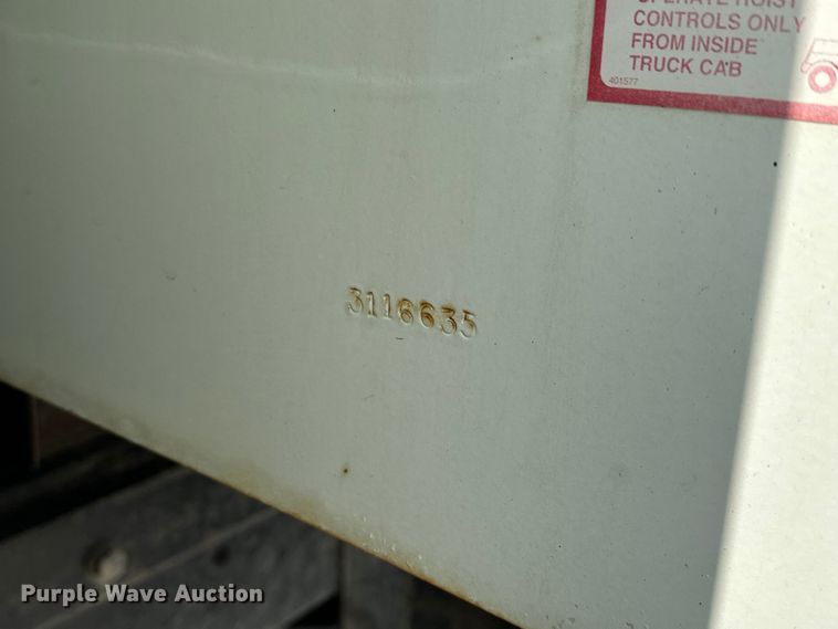 image for item EG0523 2011 International 7400 dump truck