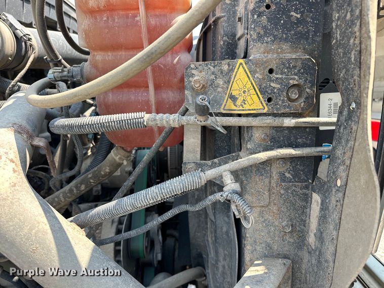 image for item EG0523 2011 International 7400 dump truck