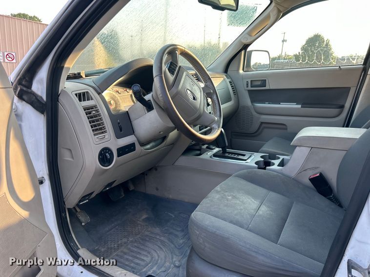 image for item EG0535 2009 Ford Escape Hybrid SUV