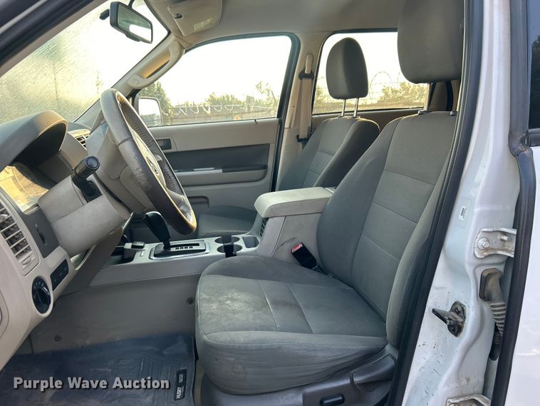 image for item EG0535 2009 Ford Escape Hybrid SUV