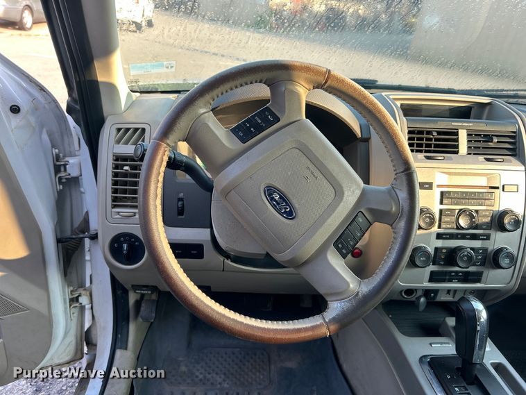 image for item EG0535 2009 Ford Escape Hybrid SUV