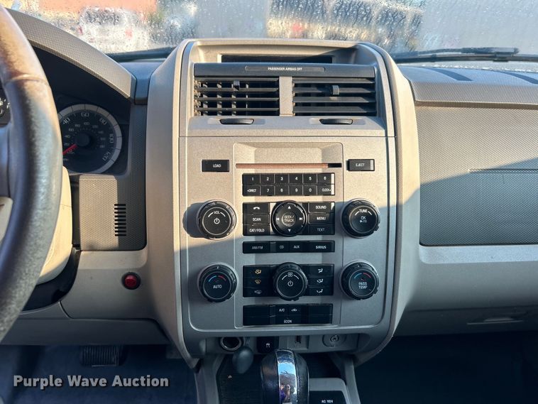 image for item EG0535 2009 Ford Escape Hybrid SUV