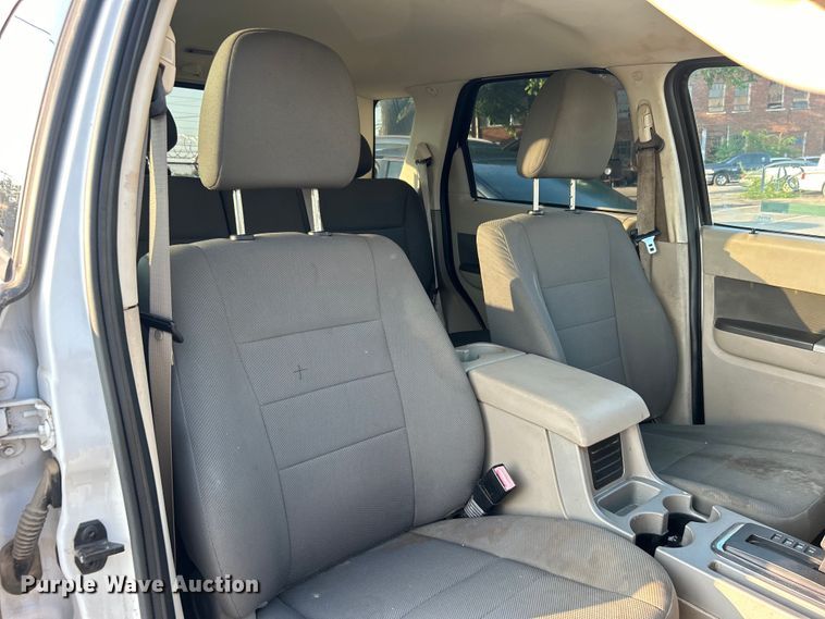 image for item EG0535 2009 Ford Escape Hybrid SUV