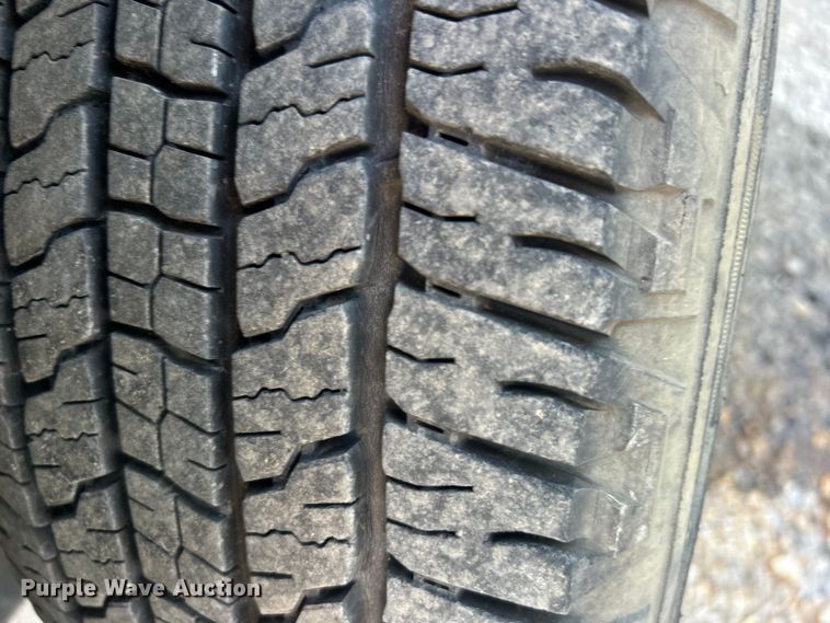 image for item EG0535 2009 Ford Escape Hybrid SUV