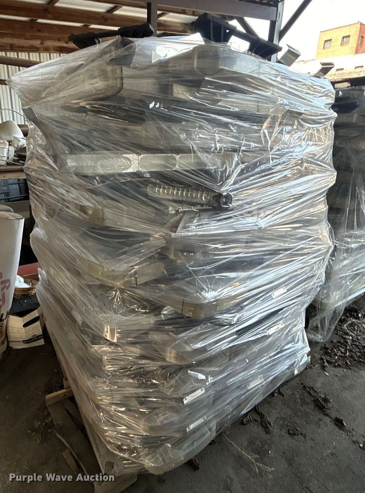 image for item EG0540 Approximately 70 Whelen lightbars