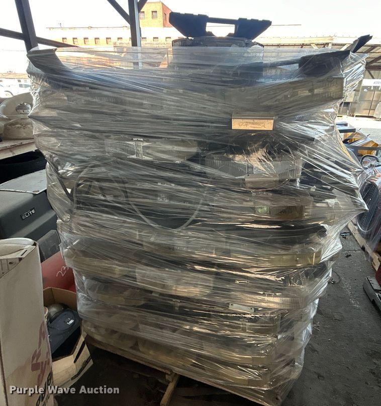 image for item EG0540 Approximately 70 Whelen lightbars