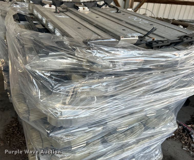 image for item EG0540 Approximately 70 Whelen lightbars