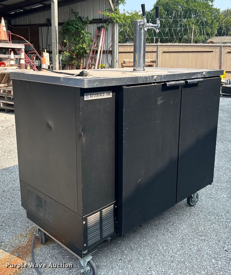 image for item EG0541 Beverage-Air DD50&nbsp;Wide Dual Tap Black beer dispenser 