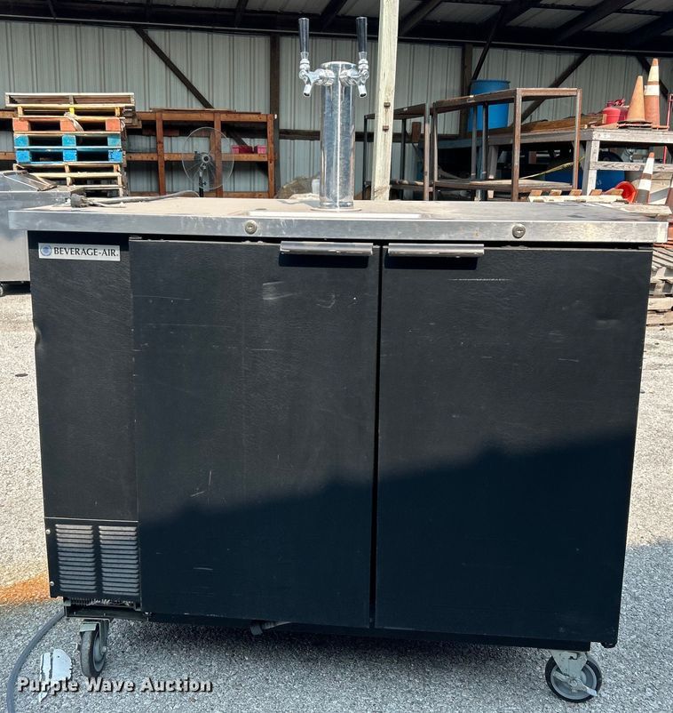 image for item EG0541 Beverage-Air DD50&nbsp;Wide Dual Tap Black beer dispenser 