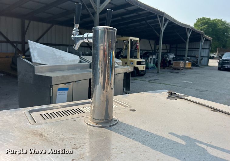 image for item EG0541 Beverage-Air DD50&nbsp;Wide Dual Tap Black beer dispenser 