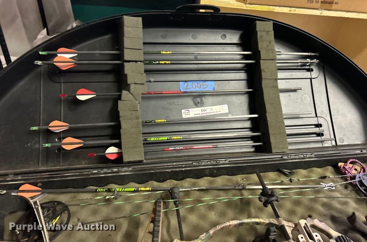 image for item EG0554 Hoyt compound bow