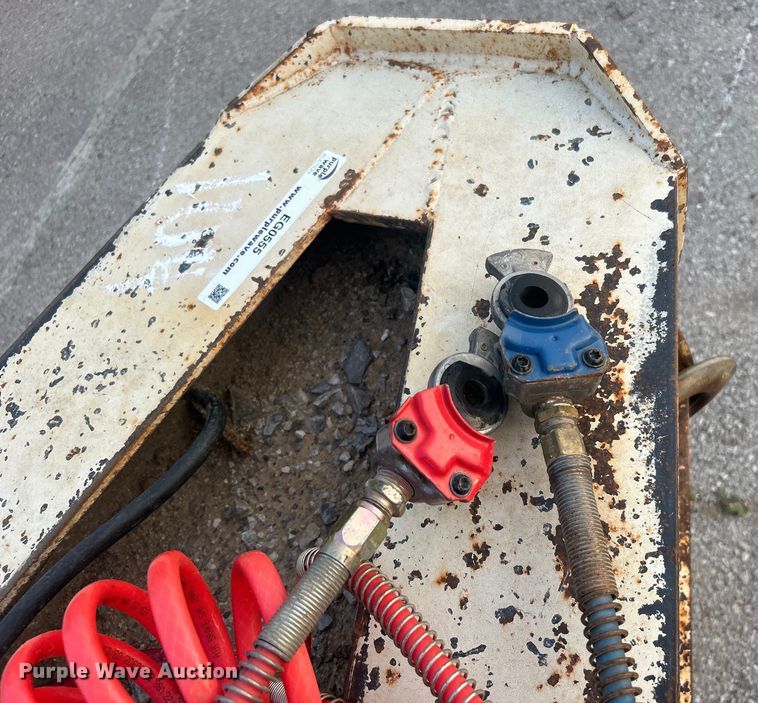 image for item EG0555 2015 Holden 30K equipment trailer