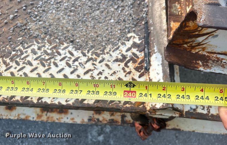 image for item EG0555 2015 Holden 30K equipment trailer