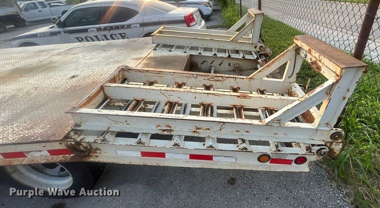 image for item EG0556 2014 Holden 30K equipment trailer