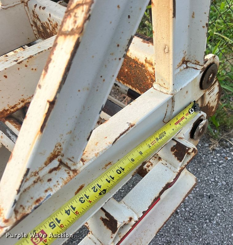 image for item EG0556 2014 Holden 30K equipment trailer