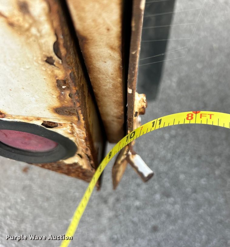 image for item EG0557 2006 Ford F450 Super Duty Crew Cab dump flatbed truck